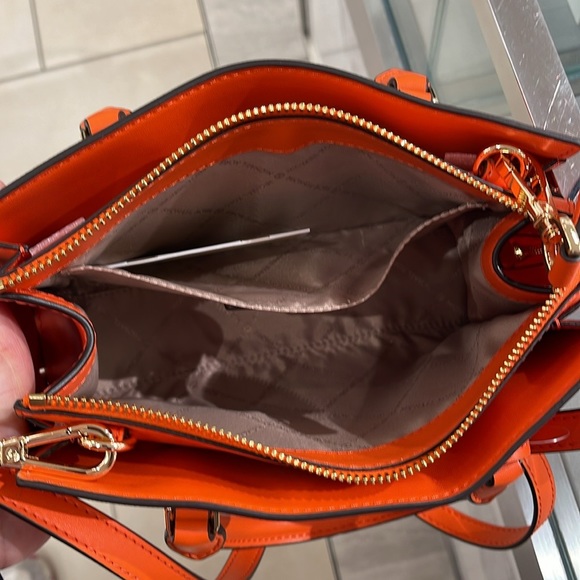 MICHAEL KORS
Sheila Small Faux Saffiano Leather Satchel
Poppy 
NWT - Picture 9 of 16